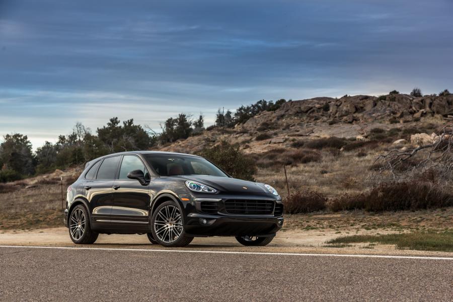 Porsche Cayenne S (US) '2015